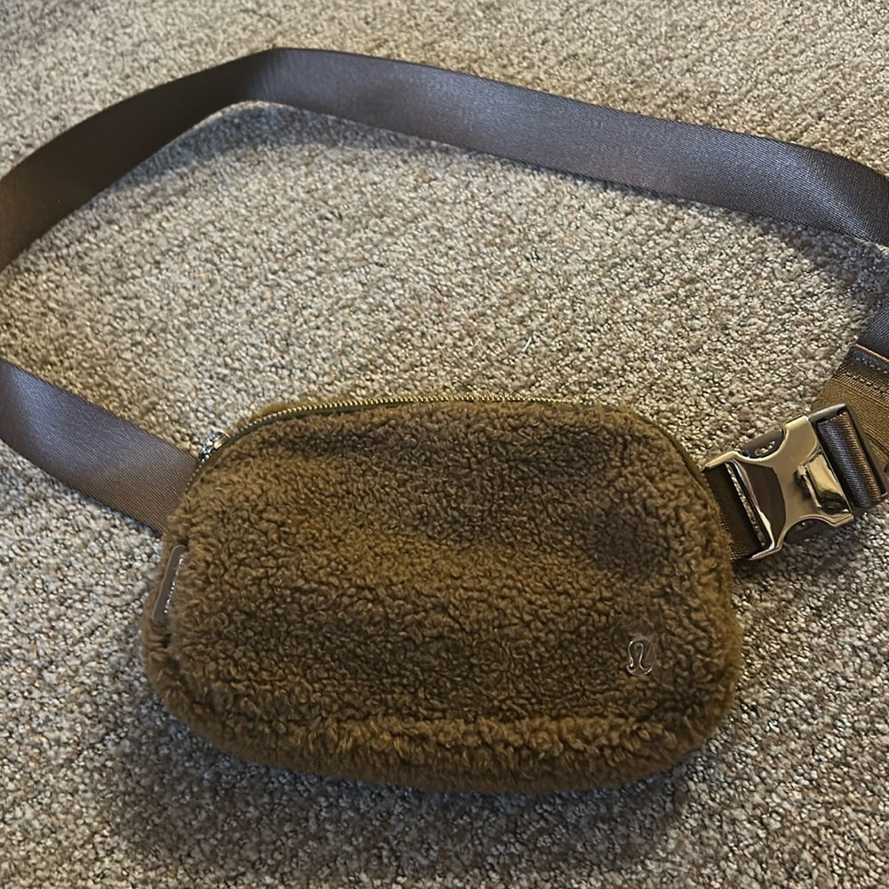 Lululemon Fleece Everywhere Belt Bag